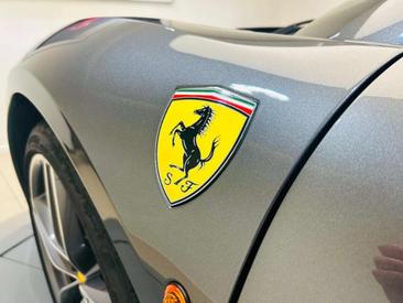 Ferrari 488 — photo 11