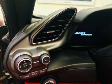 Ferrari 488 — photo 15
