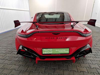 Aston Martin V8 F1 Carbon Performance