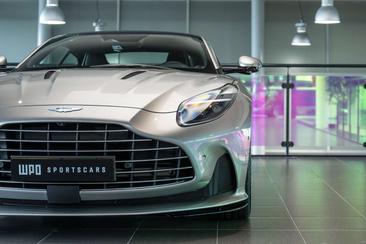 Aston Martin DB12 4.0 V8 — photo 8