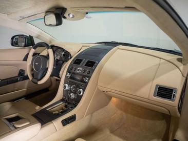 Aston Martin V8 4.7 — photo 26