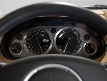 Aston Martin V8 4.7 — photo 28