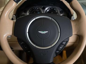 Aston Martin V8 4.7 — photo 33