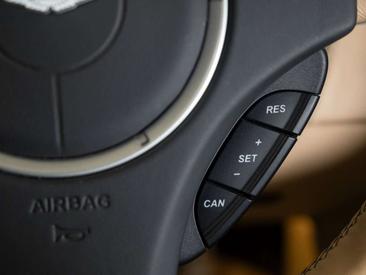 Aston Martin V8 4.7 — photo 36