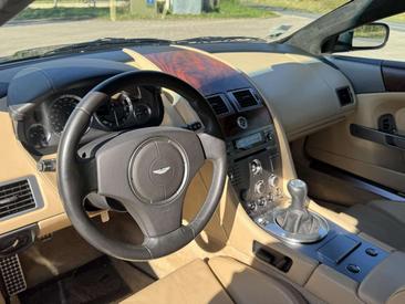 Aston Martin DB9 Coupe 5.9i — photo 4