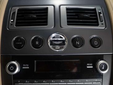 Aston Martin V8 4.7 — photo 41
