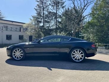 Aston Martin DB9 Coupe 5.9i — photo 10