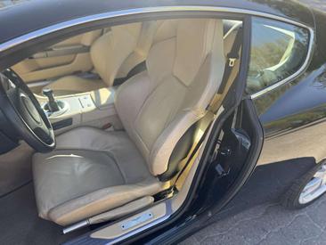 Aston Martin DB9 Coupe 5.9i — photo 16