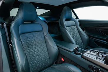 Aston Martin Vanquish Coupé Full Options — photo 5