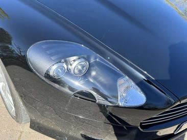 Aston Martin DB9 Coupe 5.9i — photo 32