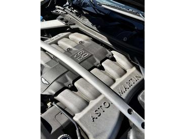 Aston Martin DB9 Coupe 5.9i — photo 40