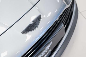 Aston Martin Vanquish Coupé Full Options — photo 33