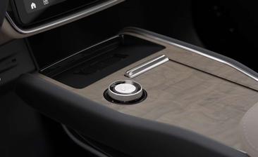 Volvo EX90 Twin Motor — photo 17