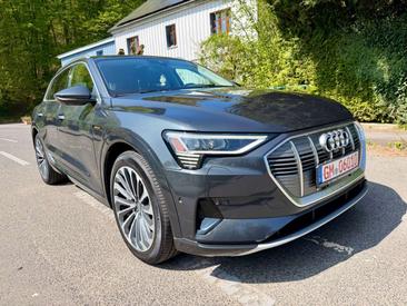 Audi E-tron Advanced 55 — photo 2