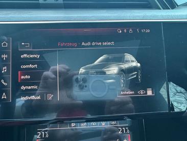 Audi E-tron Advanced 55 — photo 23