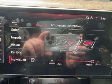 Audi E-tron Advanced 55 — photo 27
