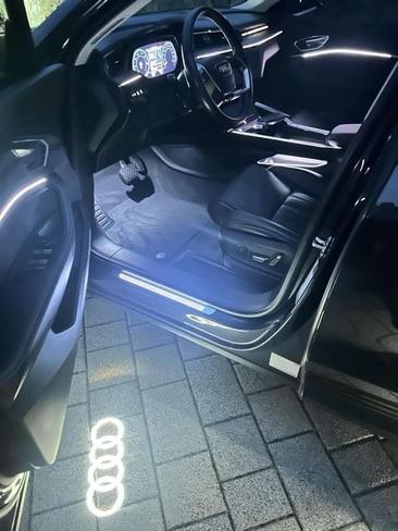 Audi E-tron Advanced 55 — photo 33