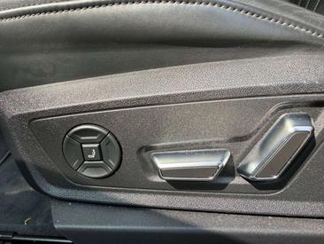 Audi E-tron Advanced 55 — photo 43