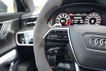 Audi RS6 Avant Performance — photo 19