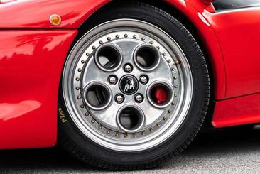 Lamborghini Diablo — photo 9