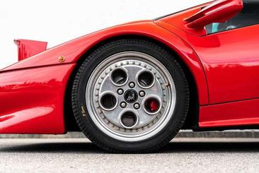 Lamborghini Diablo — photo 30