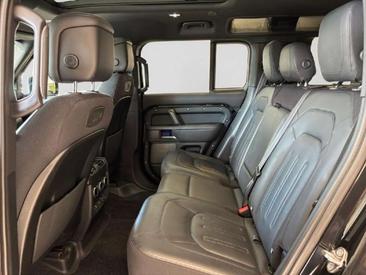 Land Rover Defender 110 X-Dynamic X 2.0 P400e — photo 11