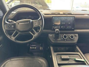 Land Rover Defender 110 X-Dynamic X 2.0 P400e — photo 17