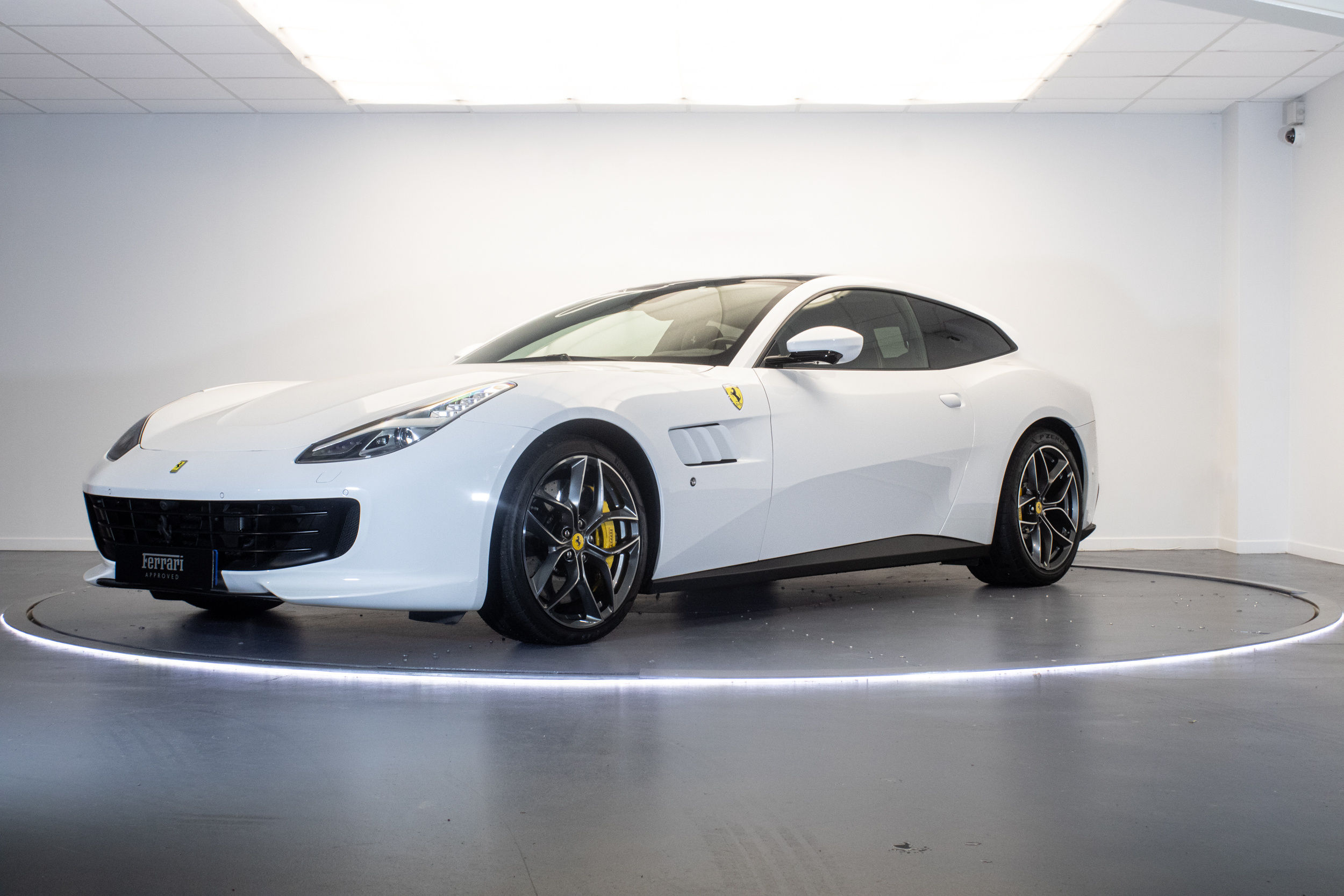 Ferrari GTC4Lusso T - 2019 - Joinsteer - #1