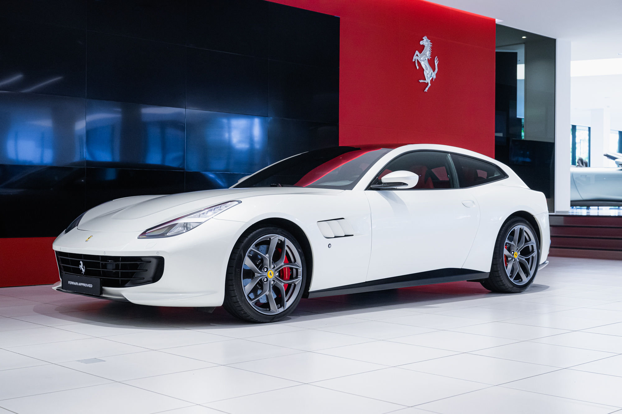 Ferrari GTC4Lusso T - 2019 - Joinsteer - #1