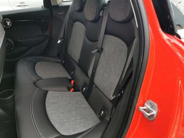 Mini Hatch Cooper S — photo 11