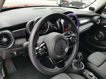 Mini Hatch Cooper S — photo 12