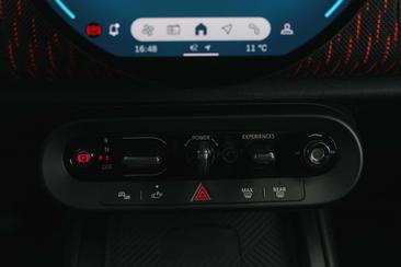 Mini Countryman JCW Cooper E — photo 14
