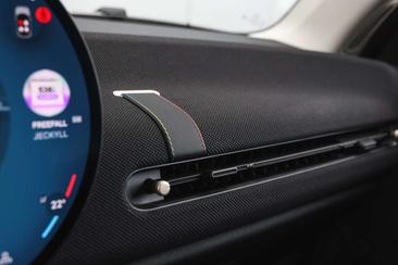 Mini Hatch Classic Cooper SE — photo 26