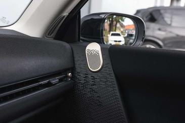 Mini Hatch Classic Cooper SE — photo 27