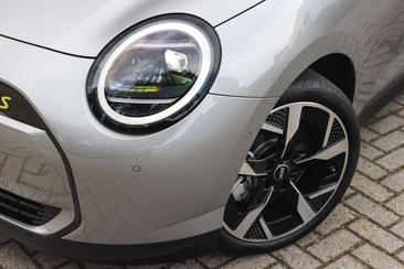 Mini Hatch Classic Cooper SE — photo 30