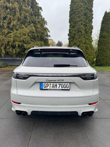 Porsche Cayenne III GTS — photo 6