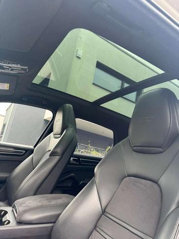 Porsche Cayenne III GTS — photo 9