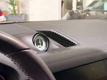 Porsche Cayenne III Turbo S — photo 27