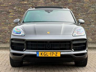 Porsche Cayenne III Turbo S E-Hybrid — photo 7
