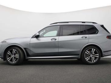 BMW X7 M Sport — photo 2