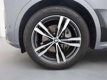 BMW X7 M Sport — photo 5