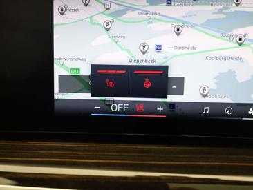 BMW X7 M Sport — photo 12