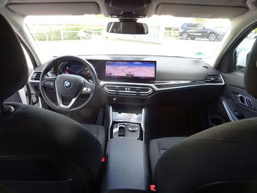 BMW 320 I — photo 8