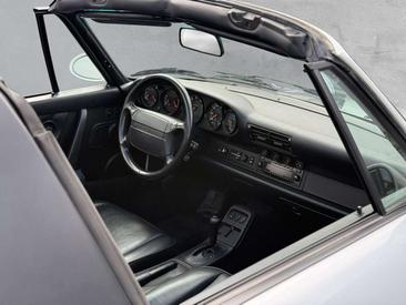 Porsche 964 Carrera 2 — photo 11