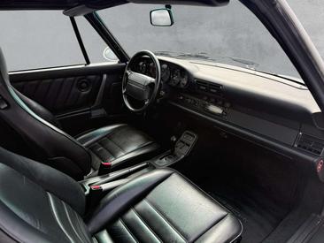 Porsche 964 Carrera 2 — photo 13