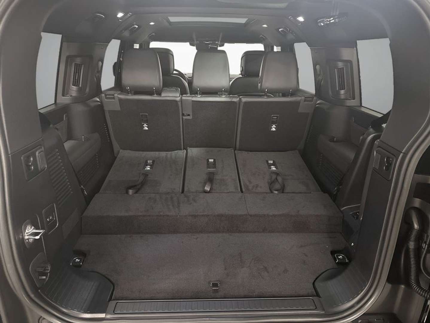Land Rover Defender 130 D300 X-Dynamic HSE - 2025 - Joinsteer - #10