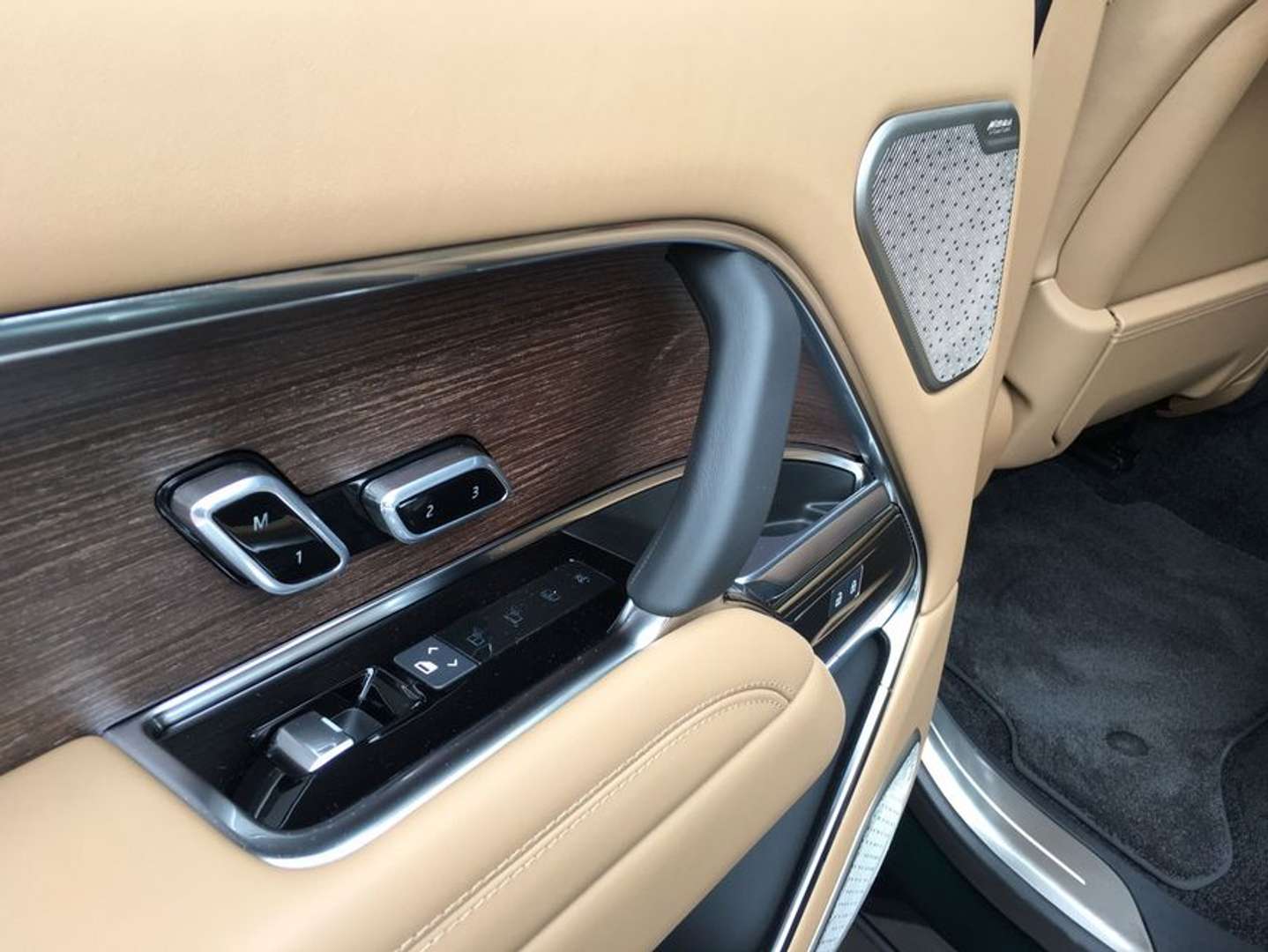 Land Rover Range Rover D350 Autobiography - 2025 - Joinsteer - #26
