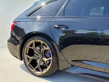 Audi RS6 Avant Performance — photo 9