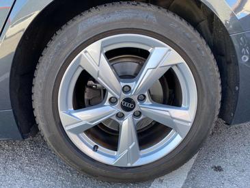 Audi A6 Avant 40 TDI — photo 17