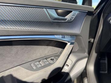 Audi RS6 Avant Performance — photo 32